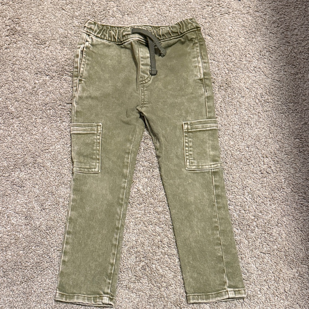 5/$25: Cat & Jack Green Cargo Jeans